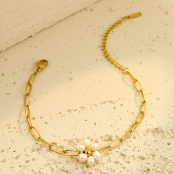 Bracelet flower doré chaîne trombone avec fleur en perles blanches