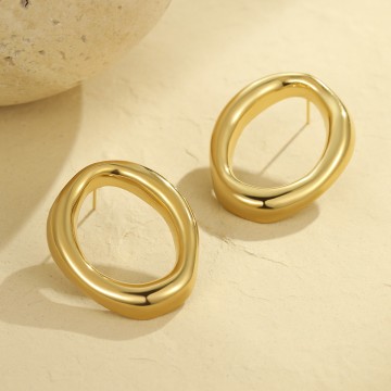 Boucles d'oreilles puces Romy forme ovale irrégulière