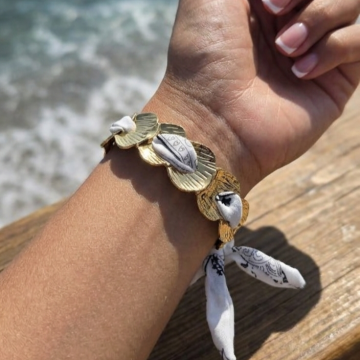 Bracelet ivy banc et doré inoxydable porté poignet